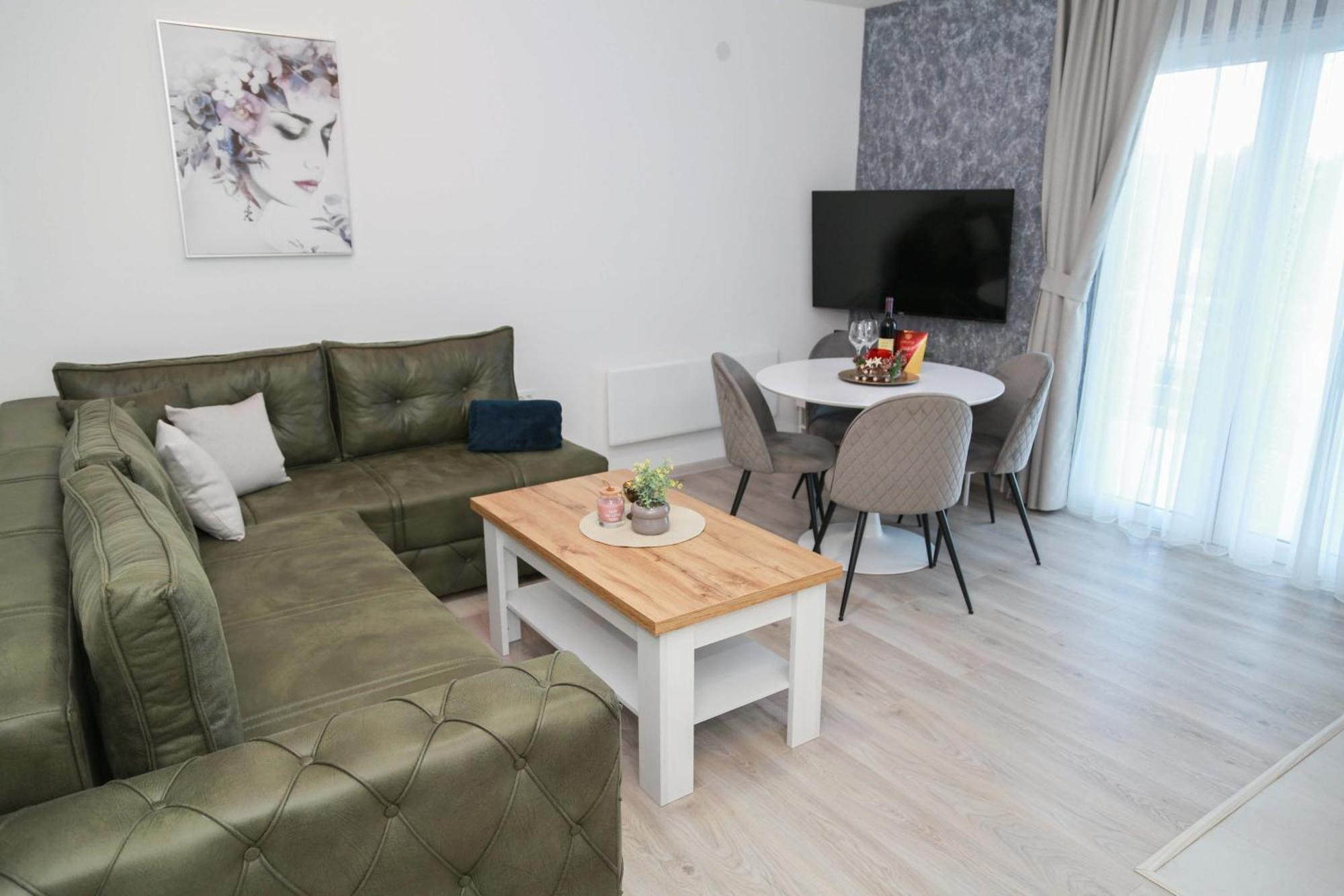 Hillside Apartments 자블야크 외부 사진
