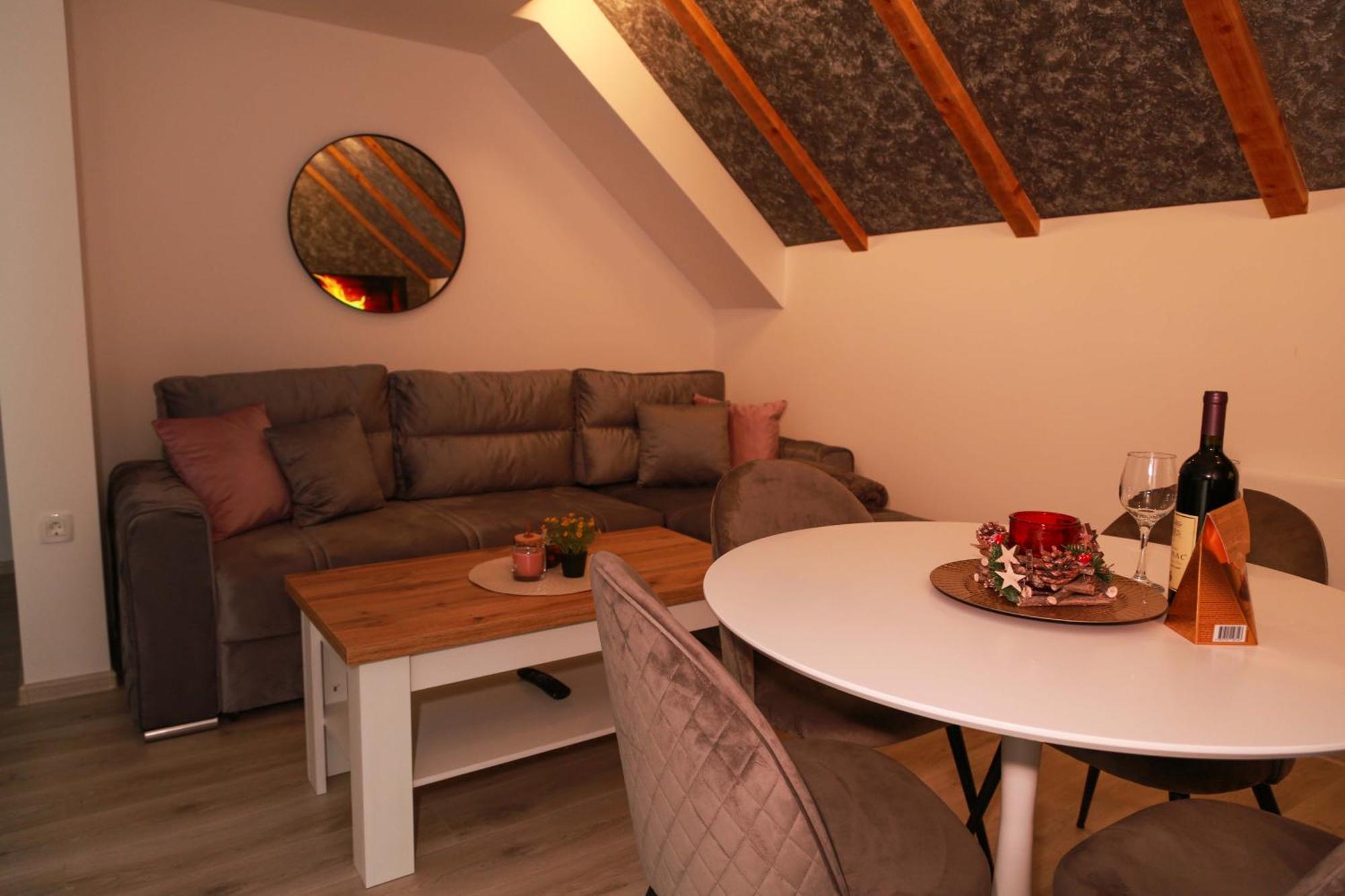 Hillside Apartments 자블야크 외부 사진